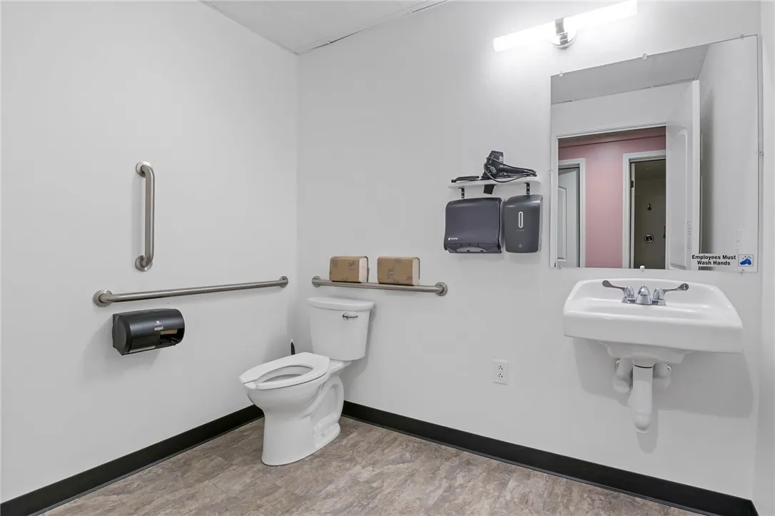 596 E Main Street, Batavia City, New York 14020, Batavia City, New York 14020, ,Commercial Lease,For Rent,596 E Main Street, Batavia City, New York 14020,0,R1648235