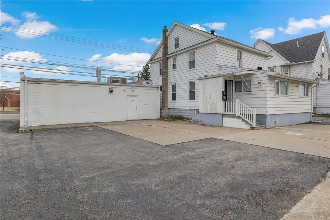 596 E Main Street, Batavia City, New York 14020, Batavia City, New York 14020, ,Commercial Lease,For Rent,596 E Main Street, Batavia City, New York 14020,0,R1648235