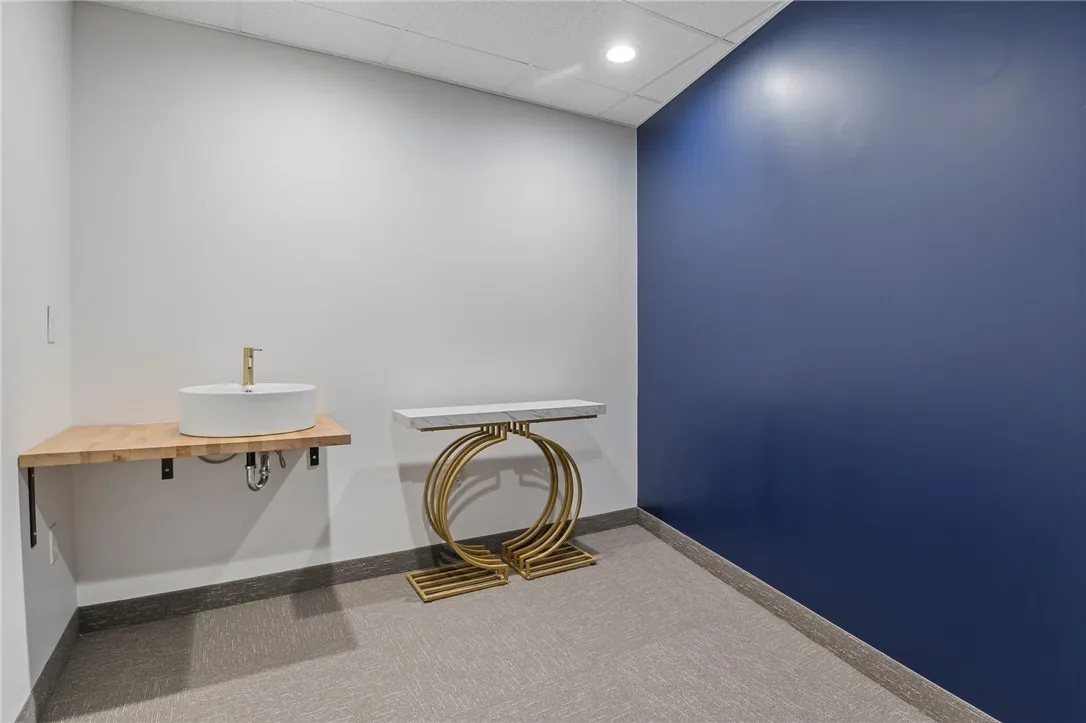 596 E Main Street, Batavia City, New York 14020, Batavia City, New York 14020, ,Commercial Lease,For Rent,596 E Main Street, Batavia City, New York 14020,0,R1648235