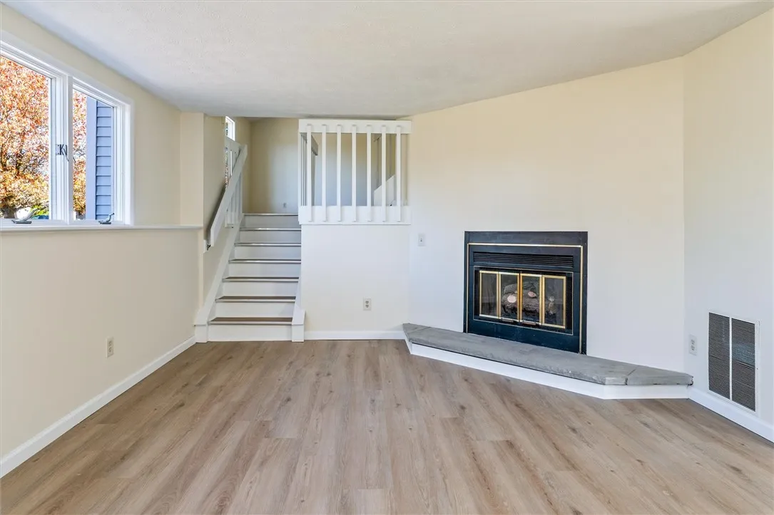 56 Prairie Trail, Henrietta, New York 14586, Henrietta, New York 14586, 4 Bedrooms Bedrooms, 9 Rooms Rooms,2 BathroomsBathrooms,Residential,For Sale,56 Prairie Trail, Henrietta, New York 14586,0,R1648109