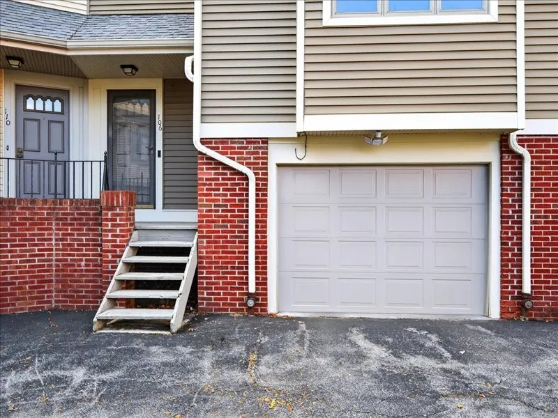 106 Cornhill Place, Rochester, New York 14608, Rochester, New York 14608, 2 Bedrooms Bedrooms, 5 Rooms Rooms,2 BathroomsBathrooms,Residential,For Sale,106 Cornhill Place, Rochester, New York 14608,0,R1648258