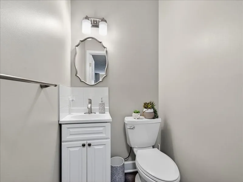 106 Cornhill Place, Rochester, New York 14608, Rochester, New York 14608, 2 Bedrooms Bedrooms, 5 Rooms Rooms,2 BathroomsBathrooms,Residential,For Sale,106 Cornhill Place, Rochester, New York 14608,0,R1648258