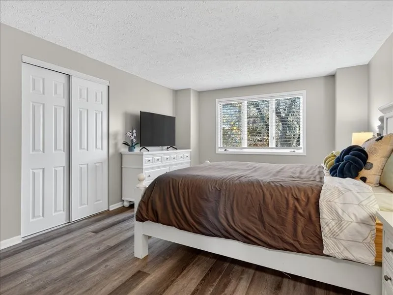 106 Cornhill Place, Rochester, New York 14608, Rochester, New York 14608, 2 Bedrooms Bedrooms, 5 Rooms Rooms,2 BathroomsBathrooms,Residential,For Sale,106 Cornhill Place, Rochester, New York 14608,0,R1648258