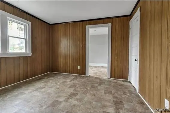 1706 Whitney Avenue, Niagara Falls, New York 14301, Niagara Falls, New York 14301, 3 Bedrooms Bedrooms, 5 Rooms Rooms,1 BathroomBathrooms,Residential,For Sale,1706 Whitney Avenue, Niagara Falls, New York 14301,0,B1647530