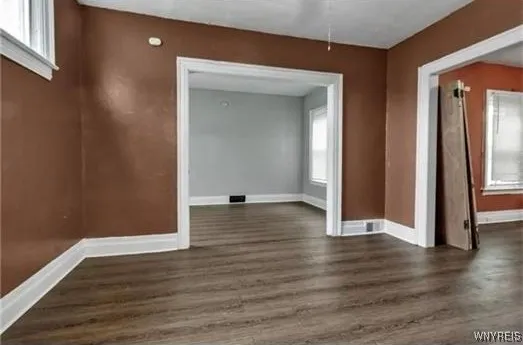 1706 Whitney Avenue, Niagara Falls, New York 14301, Niagara Falls, New York 14301, 3 Bedrooms Bedrooms, 5 Rooms Rooms,1 BathroomBathrooms,Residential,For Sale,1706 Whitney Avenue, Niagara Falls, New York 14301,0,B1647530