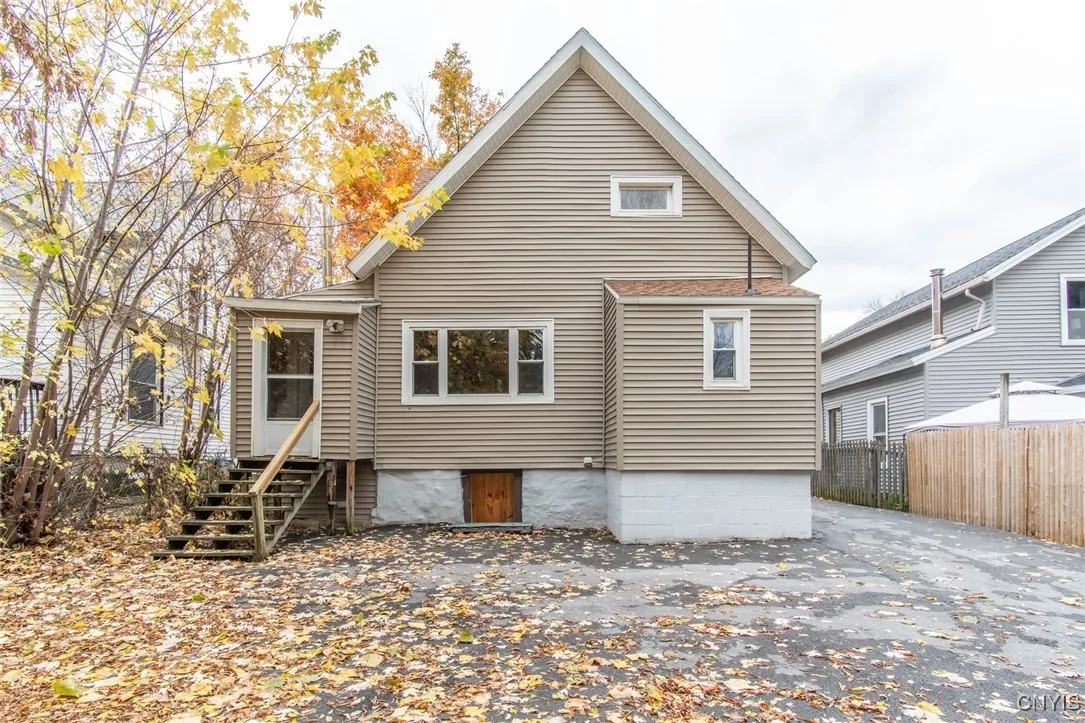 662 Burchard Street, Watertown City, New York 1360, Watertown City, New York 13601, 3 Bedrooms Bedrooms, 8 Rooms Rooms,2 BathroomsBathrooms,Residential,For Sale,662 Burchard Street, Watertown City, New York 1360,0,S1647557