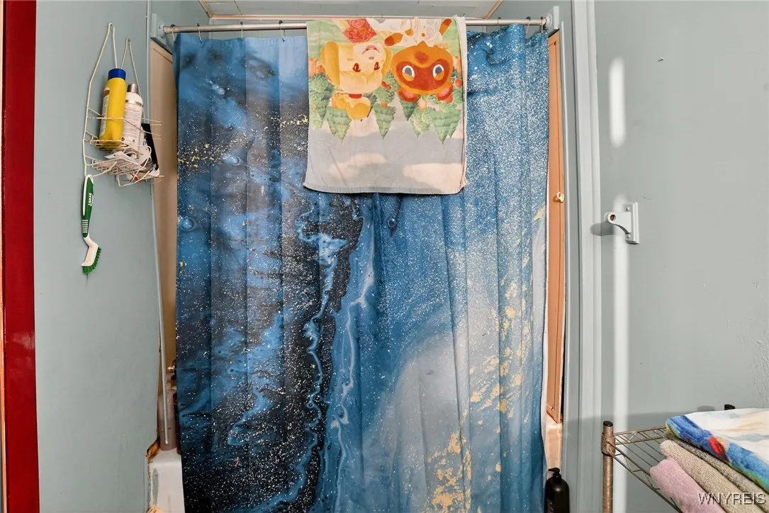 27 Preston Hill Street, Camden, New York 13316, Camden, New York 13316, 5 Bedrooms Bedrooms, 7 Rooms Rooms,1 BathroomBathrooms,Residential,For Sale,27 Preston Hill Street, Camden, New York 13316,0,B1648011