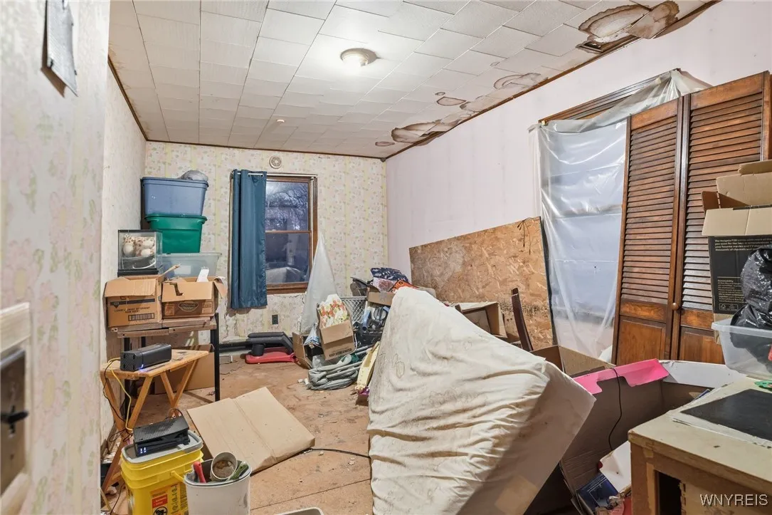 27 Preston Hill Street, Camden, New York 13316, Camden, New York 13316, 5 Bedrooms Bedrooms, 7 Rooms Rooms,1 BathroomBathrooms,Residential,For Sale,27 Preston Hill Street, Camden, New York 13316,0,B1648011