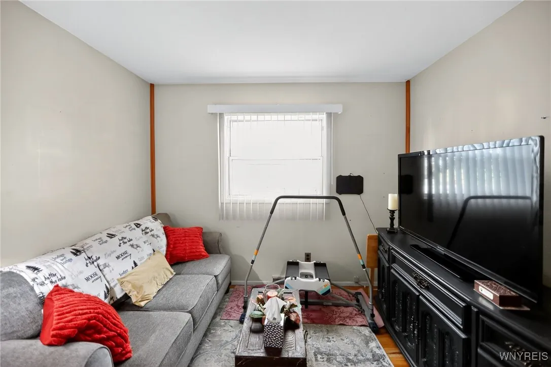 403 Brody Drive, Utica, New York 13502, Utica, New York 13502, 3 Bedrooms Bedrooms, 5 Rooms Rooms,1 BathroomBathrooms,Residential,For Sale,403 Brody Drive, Utica, New York 13502,0,B1647995