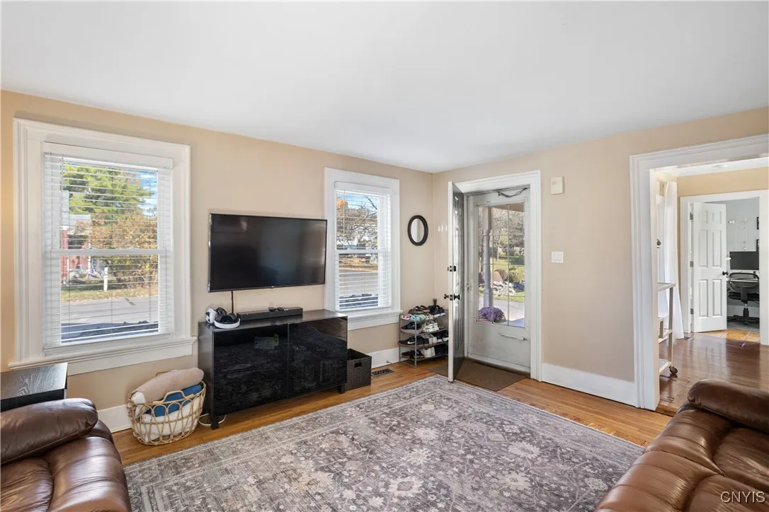 312 South Street, Manlius, New York 13066, Manlius, New York 13066, 3 Bedrooms Bedrooms, 7 Rooms Rooms,2 BathroomsBathrooms,Residential,For Sale,312 South Street, Manlius, New York 13066,0,S1648174