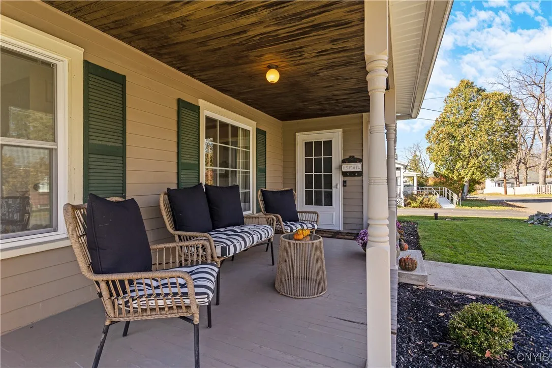 312 South Street, Manlius, New York 13066, Manlius, New York 13066, 3 Bedrooms Bedrooms, 7 Rooms Rooms,2 BathroomsBathrooms,Residential,For Sale,312 South Street, Manlius, New York 13066,0,S1648174