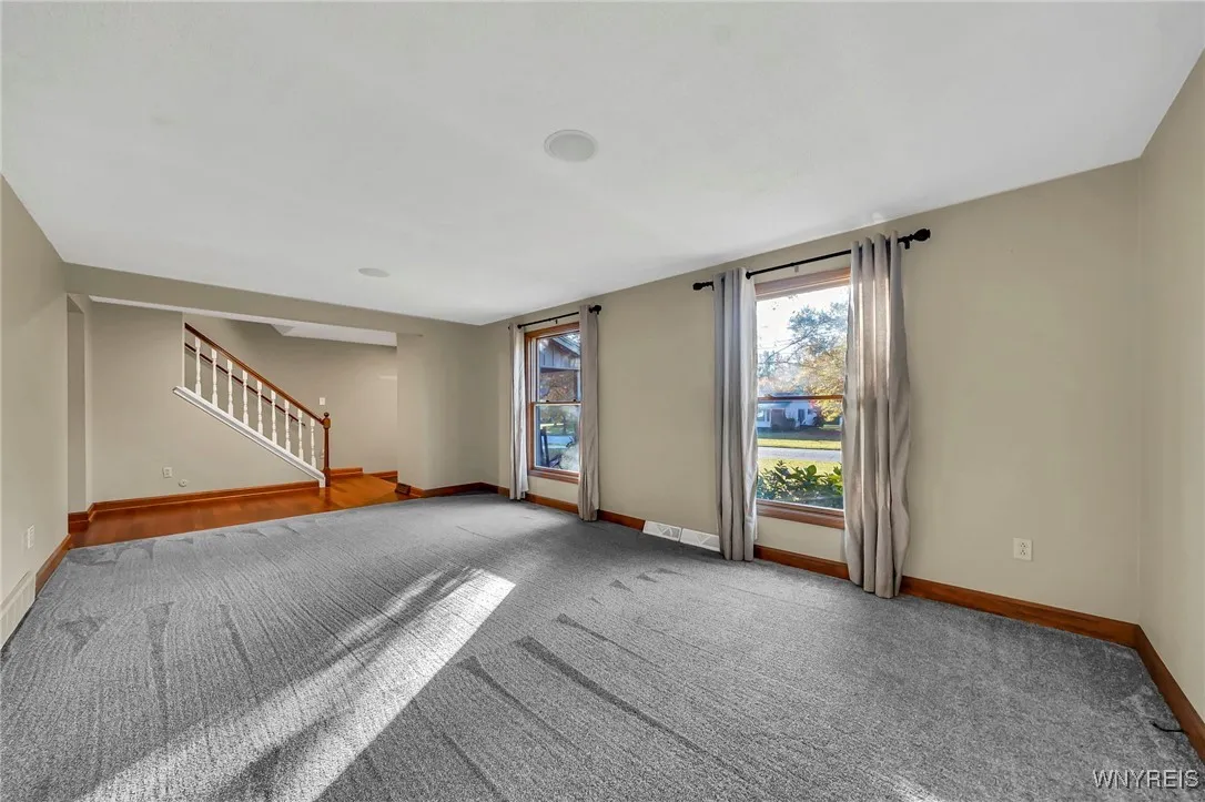 23 Timothy Drive, Orchard Park, New York 14127, Orchard Park, New York 14127, 4 Bedrooms Bedrooms, 10 Rooms Rooms,2 BathroomsBathrooms,Residential,For Sale,23 Timothy Drive, Orchard Park, New York 14127,0,B1648253