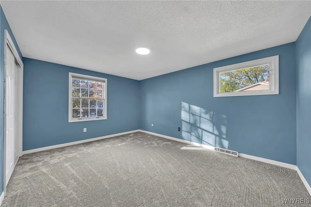 23 Timothy Drive, Orchard Park, New York 14127, Orchard Park, New York 14127, 4 Bedrooms Bedrooms, 10 Rooms Rooms,2 BathroomsBathrooms,Residential,For Sale,23 Timothy Drive, Orchard Park, New York 14127,0,B1648253