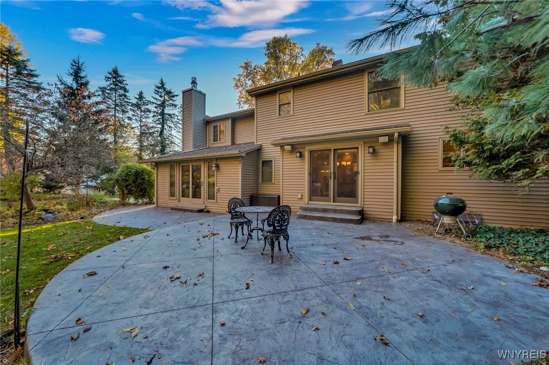 23 Timothy Drive, Orchard Park, New York 14127, Orchard Park, New York 14127, 4 Bedrooms Bedrooms, 10 Rooms Rooms,2 BathroomsBathrooms,Residential,For Sale,23 Timothy Drive, Orchard Park, New York 14127,0,B1648253