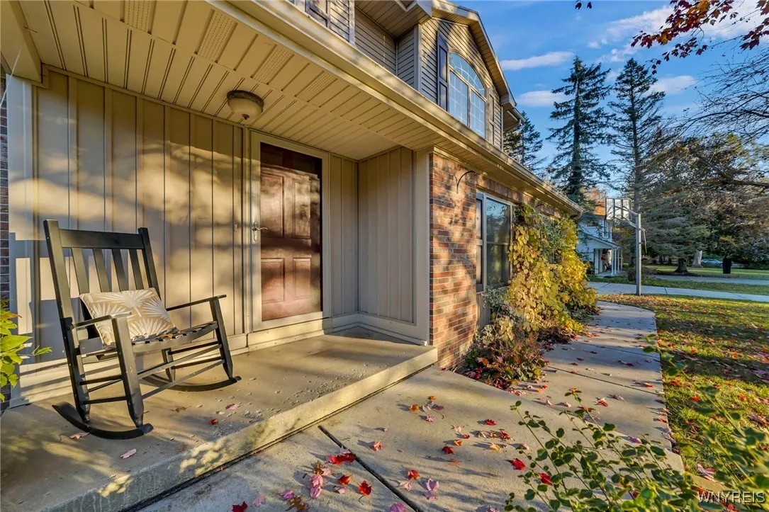 23 Timothy Drive, Orchard Park, New York 14127, Orchard Park, New York 14127, 4 Bedrooms Bedrooms, 10 Rooms Rooms,2 BathroomsBathrooms,Residential,For Sale,23 Timothy Drive, Orchard Park, New York 14127,0,B1648253