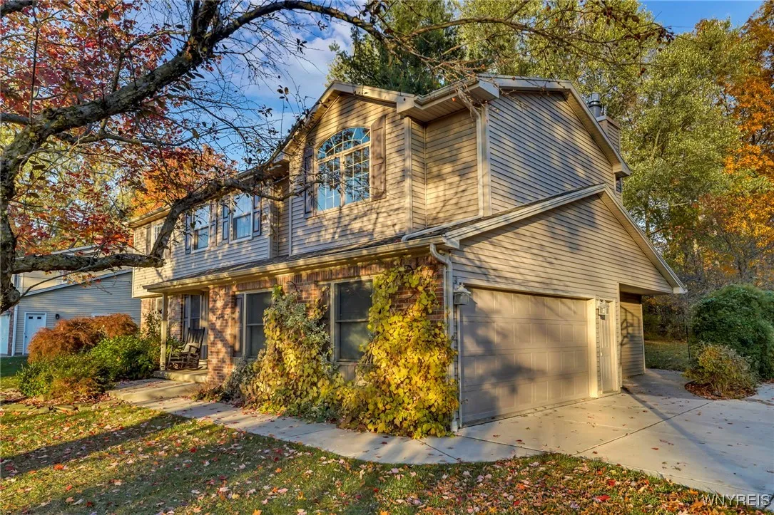 23 Timothy Drive, Orchard Park, New York 14127, Orchard Park, New York 14127, 4 Bedrooms Bedrooms, 10 Rooms Rooms,2 BathroomsBathrooms,Residential,For Sale,23 Timothy Drive, Orchard Park, New York 14127,0,B1648253