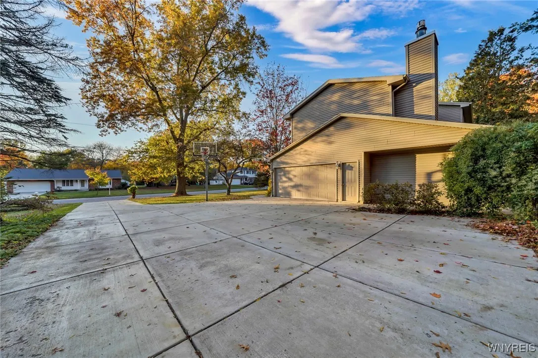 23 Timothy Drive, Orchard Park, New York 14127, Orchard Park, New York 14127, 4 Bedrooms Bedrooms, 10 Rooms Rooms,2 BathroomsBathrooms,Residential,For Sale,23 Timothy Drive, Orchard Park, New York 14127,0,B1648253