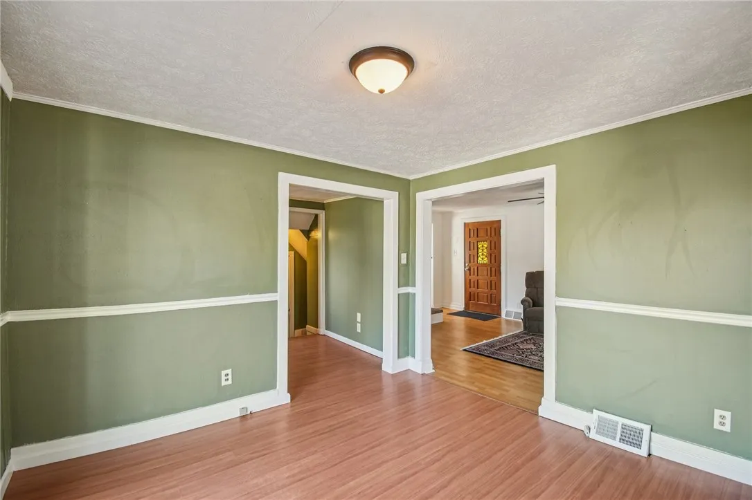 2844 Chili Avenue, Chili, New York 14624, Chili, New York 14624, 3 Bedrooms Bedrooms, 6 Rooms Rooms,1 BathroomBathrooms,Residential,For Sale,2844 Chili Avenue, Chili, New York 14624,0,R1644925