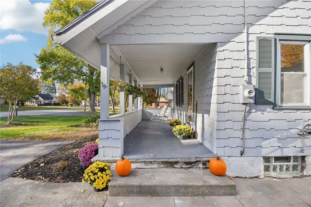 2844 Chili Avenue, Chili, New York 14624, Chili, New York 14624, 3 Bedrooms Bedrooms, 6 Rooms Rooms,1 BathroomBathrooms,Residential,For Sale,2844 Chili Avenue, Chili, New York 14624,0,R1644925