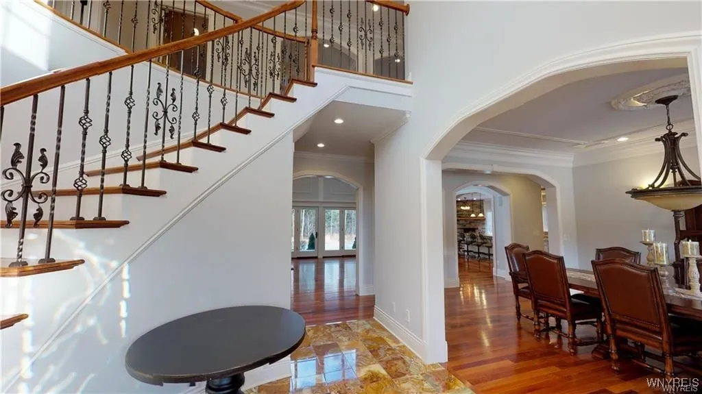 698 Windover Lane, Evans, New York 14047, Evans, New York 14047, 5 Bedrooms Bedrooms, 13 Rooms Rooms,6 BathroomsBathrooms,Residential,For Sale,698 Windover Lane, Evans, New York 14047,0,B1648148