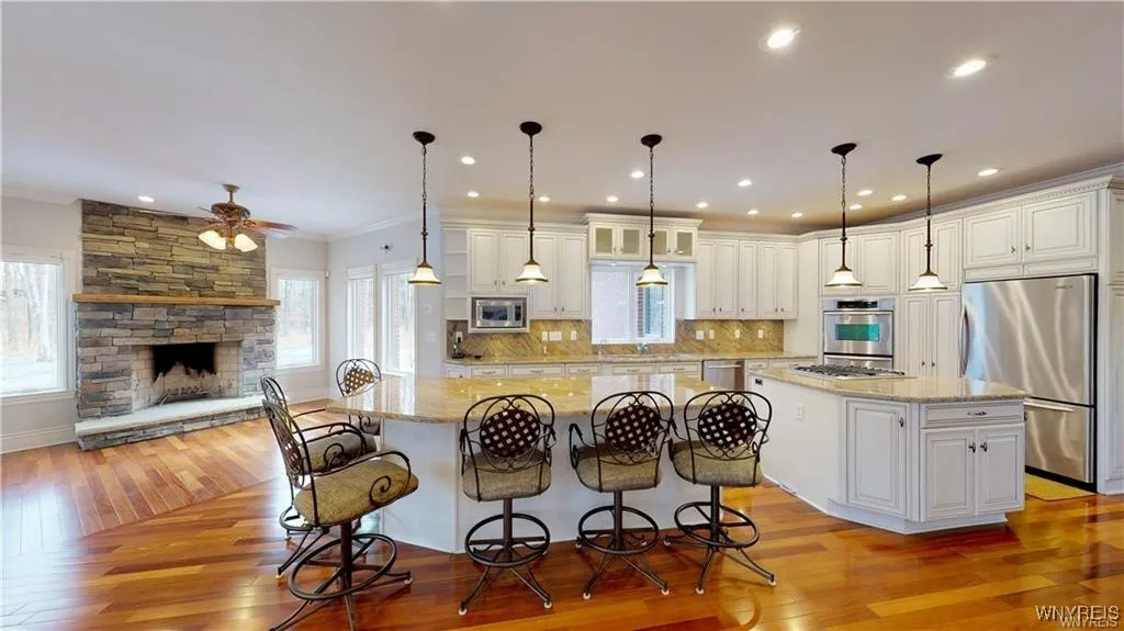 698 Windover Lane, Evans, New York 14047, Evans, New York 14047, 5 Bedrooms Bedrooms, 13 Rooms Rooms,6 BathroomsBathrooms,Residential,For Sale,698 Windover Lane, Evans, New York 14047,0,B1648148