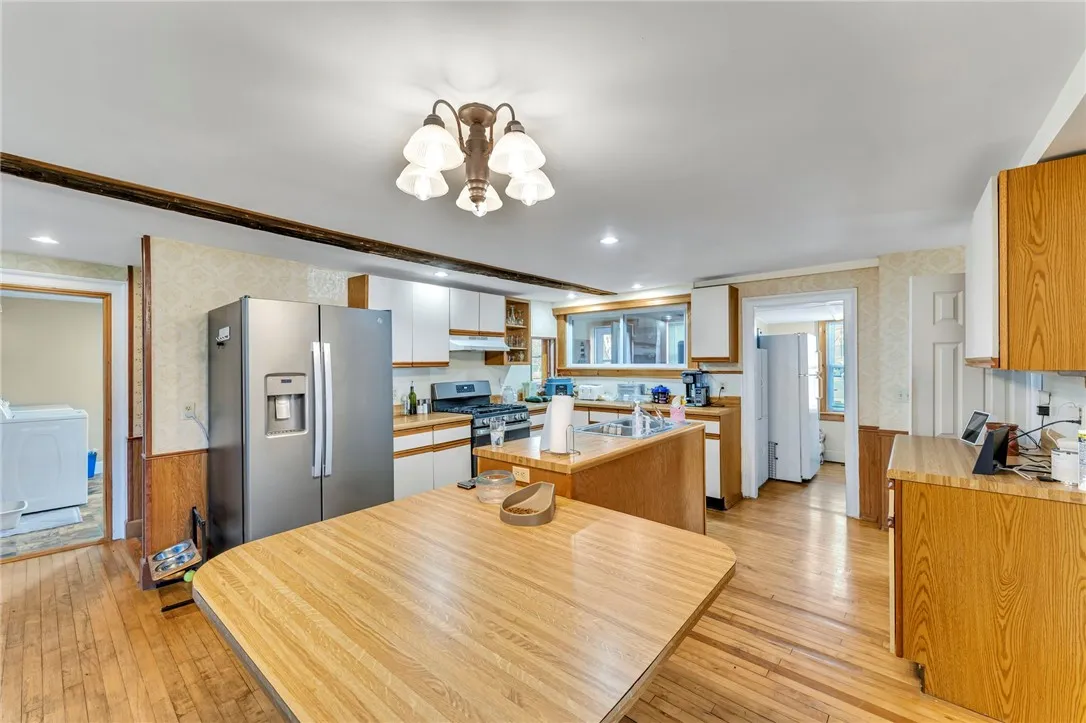 43 Spring Street, Butternuts, New York 13776, Butternuts, New York 13776, 4 Bedrooms Bedrooms, 12 Rooms Rooms,2 BathroomsBathrooms,Residential,For Sale,43 Spring Street, Butternuts, New York 13776,0,R1647768