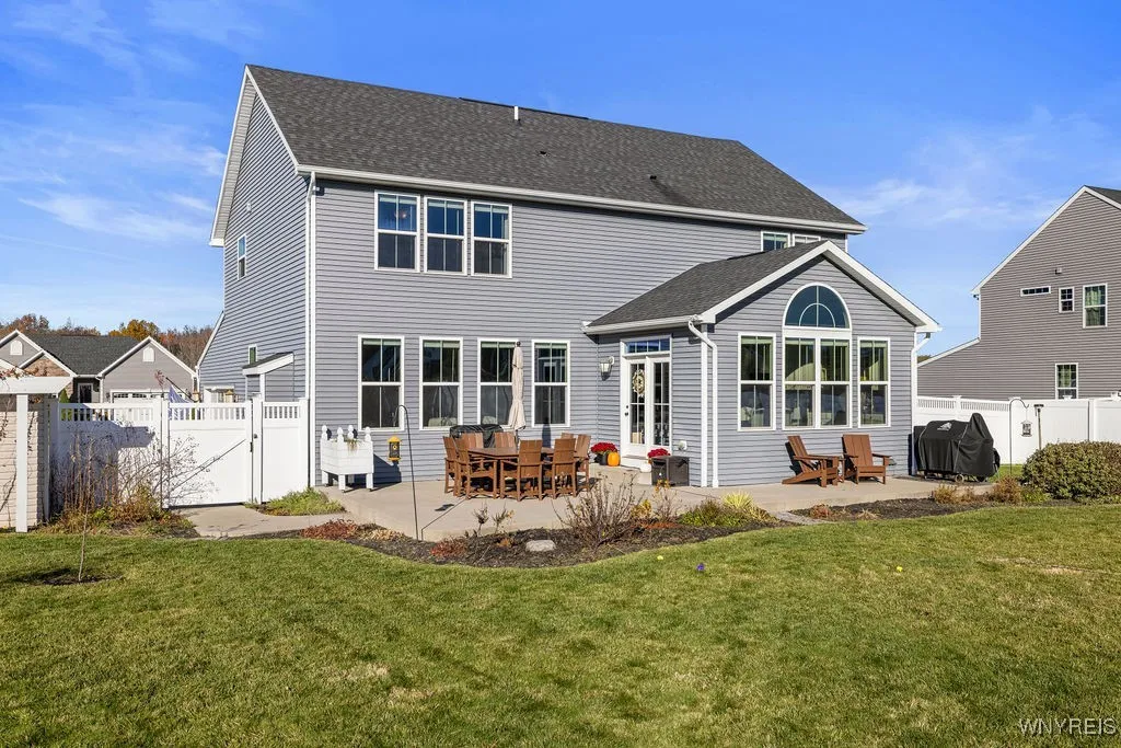 6755 Willow Ridge Drive, Hamburg, New York 14075, Hamburg, New York 14075, 4 Bedrooms Bedrooms, 12 Rooms Rooms,2 BathroomsBathrooms,Residential,For Sale,6755 Willow Ridge Drive, Hamburg, New York 14075,0,B1648240