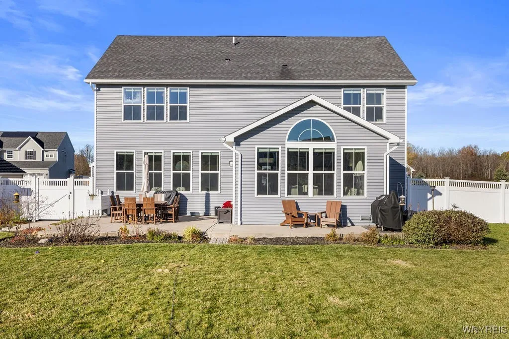 6755 Willow Ridge Drive, Hamburg, New York 14075, Hamburg, New York 14075, 4 Bedrooms Bedrooms, 12 Rooms Rooms,2 BathroomsBathrooms,Residential,For Sale,6755 Willow Ridge Drive, Hamburg, New York 14075,0,B1648240