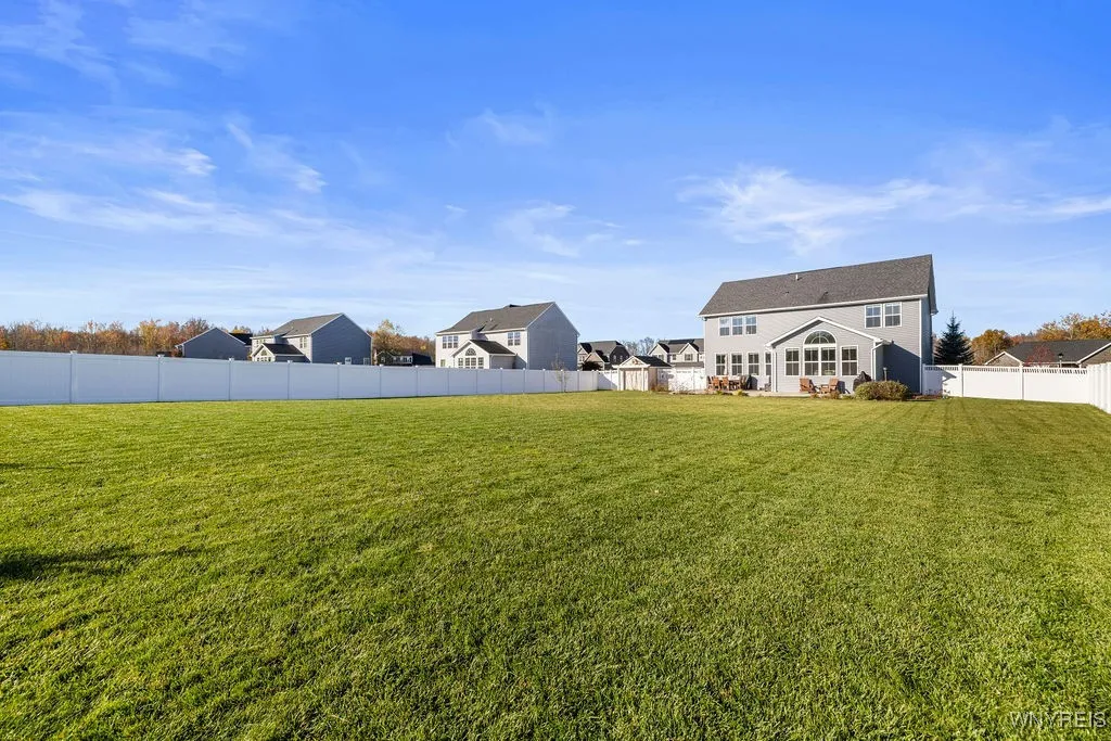 6755 Willow Ridge Drive, Hamburg, New York 14075, Hamburg, New York 14075, 4 Bedrooms Bedrooms, 12 Rooms Rooms,2 BathroomsBathrooms,Residential,For Sale,6755 Willow Ridge Drive, Hamburg, New York 14075,0,B1648240