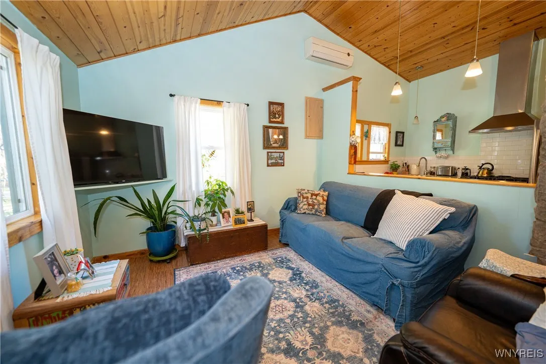 145 Arthur Avenue, Evans, New York 14006, Evans, New York 14006, 1 Bedroom Bedrooms, 6 Rooms Rooms,1 BathroomBathrooms,Residential,For Sale,145 Arthur Avenue, Evans, New York 14006,0,B1646562