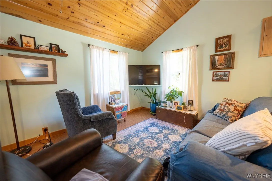 145 Arthur Avenue, Evans, New York 14006, Evans, New York 14006, 1 Bedroom Bedrooms, 6 Rooms Rooms,1 BathroomBathrooms,Residential,For Sale,145 Arthur Avenue, Evans, New York 14006,0,B1646562