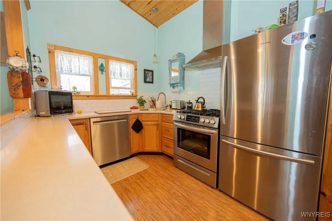 145 Arthur Avenue, Evans, New York 14006, Evans, New York 14006, 1 Bedroom Bedrooms, 6 Rooms Rooms,1 BathroomBathrooms,Residential,For Sale,145 Arthur Avenue, Evans, New York 14006,0,B1646562