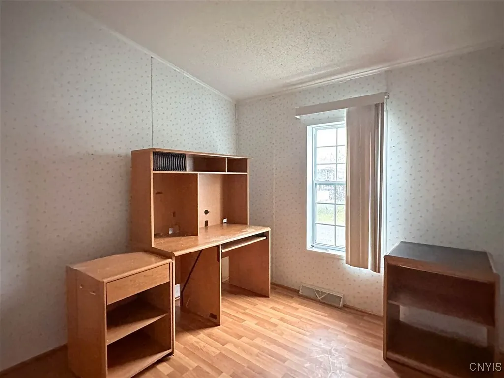 2 Tree Stump Drive, New Hartford, New York 13321, New Hartford, New York 13321, 3 Bedrooms Bedrooms, 6 Rooms Rooms,2 BathroomsBathrooms,Residential,For Sale,2 Tree Stump Drive, New Hartford, New York 13321,0,S1648298