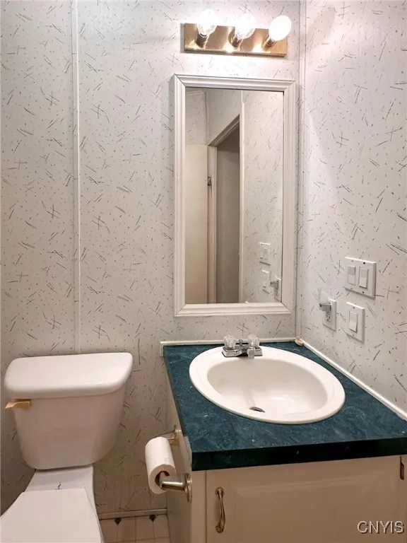 2 Tree Stump Drive, New Hartford, New York 13321, New Hartford, New York 13321, 3 Bedrooms Bedrooms, 6 Rooms Rooms,2 BathroomsBathrooms,Residential,For Sale,2 Tree Stump Drive, New Hartford, New York 13321,0,S1648298