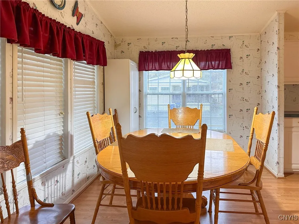 2 Tree Stump Drive, New Hartford, New York 13321, New Hartford, New York 13321, 3 Bedrooms Bedrooms, 6 Rooms Rooms,2 BathroomsBathrooms,Residential,For Sale,2 Tree Stump Drive, New Hartford, New York 13321,0,S1648298