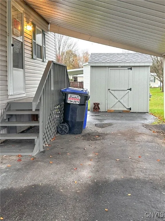 2 Tree Stump Drive, New Hartford, New York 13321, New Hartford, New York 13321, 3 Bedrooms Bedrooms, 6 Rooms Rooms,2 BathroomsBathrooms,Residential,For Sale,2 Tree Stump Drive, New Hartford, New York 13321,0,S1648298
