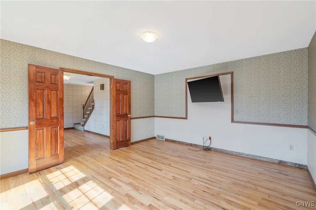 7266 Wakefield Drive, Manlius, New York 13066, Manlius, New York 13066, 5 Bedrooms Bedrooms, 14 Rooms Rooms,3 BathroomsBathrooms,Residential,For Sale,7266 Wakefield Drive, Manlius, New York 13066,0,S1648310
