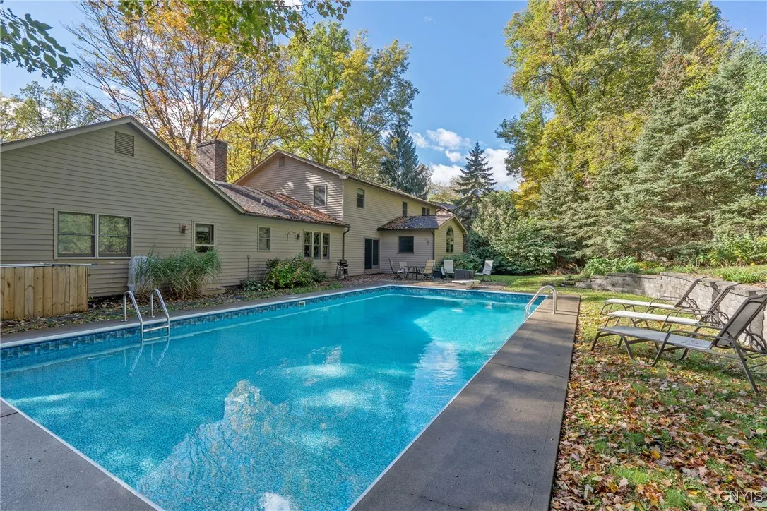 7266 Wakefield Drive, Manlius, New York 13066, Manlius, New York 13066, 5 Bedrooms Bedrooms, 14 Rooms Rooms,3 BathroomsBathrooms,Residential,For Sale,7266 Wakefield Drive, Manlius, New York 13066,0,S1648310