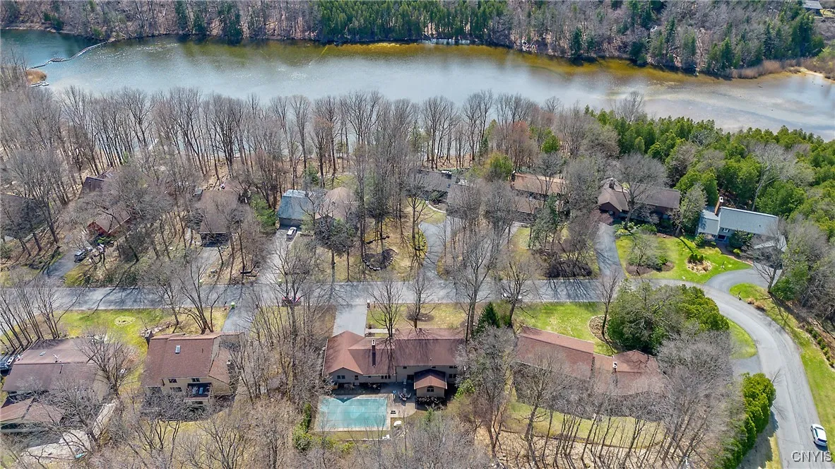 7266 Wakefield Drive, Manlius, New York 13066, Manlius, New York 13066, 5 Bedrooms Bedrooms, 14 Rooms Rooms,3 BathroomsBathrooms,Residential,For Sale,7266 Wakefield Drive, Manlius, New York 13066,0,S1648310