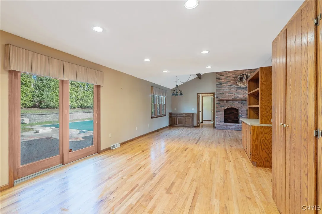 7266 Wakefield Drive, Manlius, New York 13066, Manlius, New York 13066, 5 Bedrooms Bedrooms, 14 Rooms Rooms,3 BathroomsBathrooms,Residential,For Sale,7266 Wakefield Drive, Manlius, New York 13066,0,S1648310