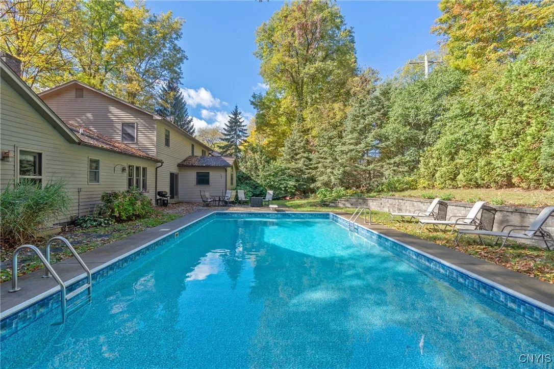 7266 Wakefield Drive, Manlius, New York 13066, Manlius, New York 13066, 5 Bedrooms Bedrooms, 14 Rooms Rooms,3 BathroomsBathrooms,Residential,For Sale,7266 Wakefield Drive, Manlius, New York 13066,0,S1648310