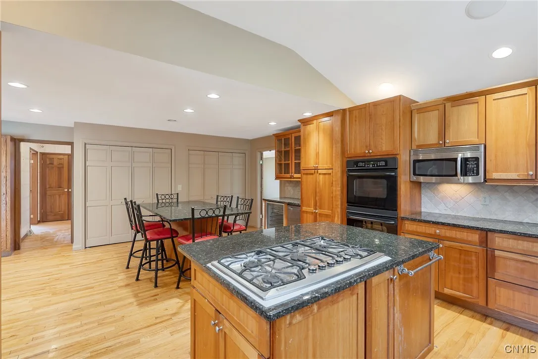 7266 Wakefield Drive, Manlius, New York 13066, Manlius, New York 13066, 5 Bedrooms Bedrooms, 14 Rooms Rooms,3 BathroomsBathrooms,Residential,For Sale,7266 Wakefield Drive, Manlius, New York 13066,0,S1648310