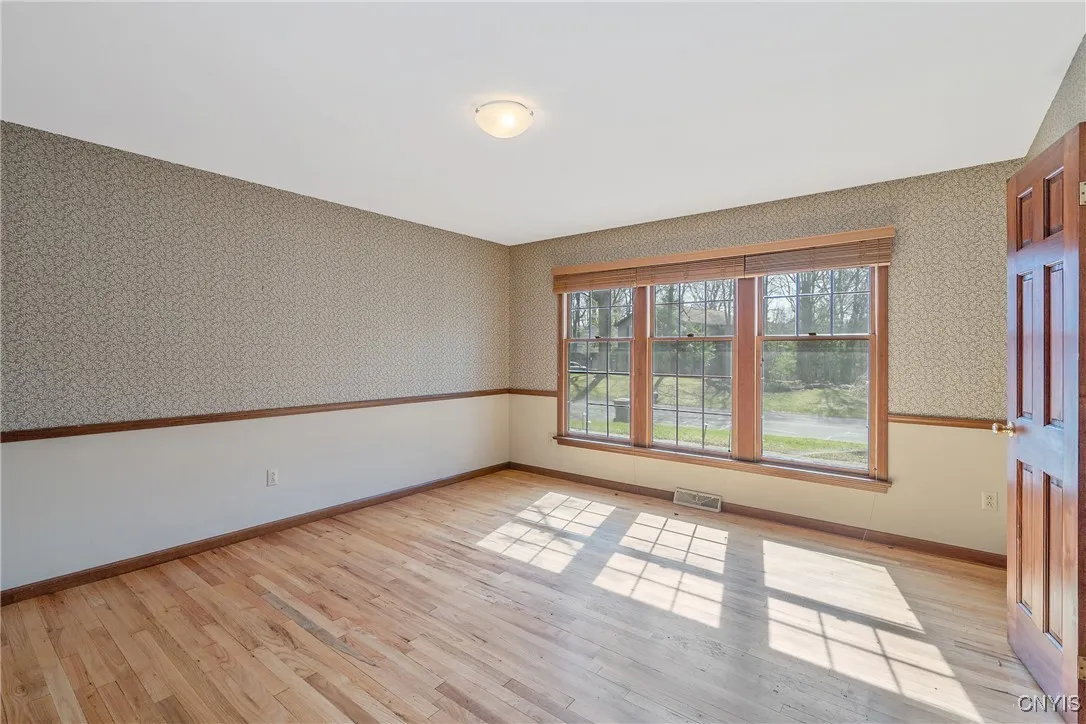 7266 Wakefield Drive, Manlius, New York 13066, Manlius, New York 13066, 5 Bedrooms Bedrooms, 14 Rooms Rooms,3 BathroomsBathrooms,Residential,For Sale,7266 Wakefield Drive, Manlius, New York 13066,0,S1648310