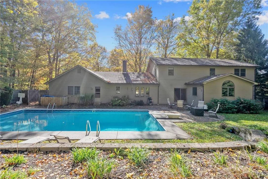 7266 Wakefield Drive, Manlius, New York 13066, Manlius, New York 13066, 5 Bedrooms Bedrooms, 14 Rooms Rooms,3 BathroomsBathrooms,Residential,For Sale,7266 Wakefield Drive, Manlius, New York 13066,0,S1648310