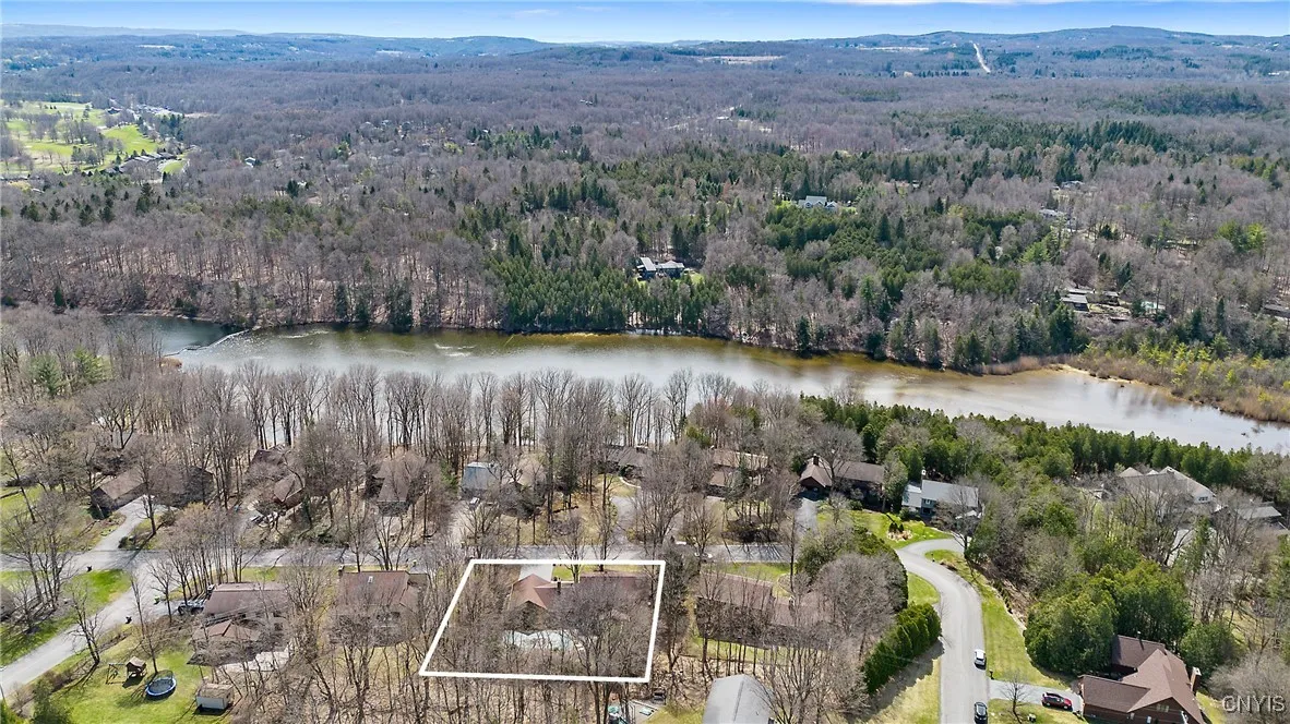 7266 Wakefield Drive, Manlius, New York 13066, Manlius, New York 13066, 5 Bedrooms Bedrooms, 14 Rooms Rooms,3 BathroomsBathrooms,Residential,For Sale,7266 Wakefield Drive, Manlius, New York 13066,0,S1648310