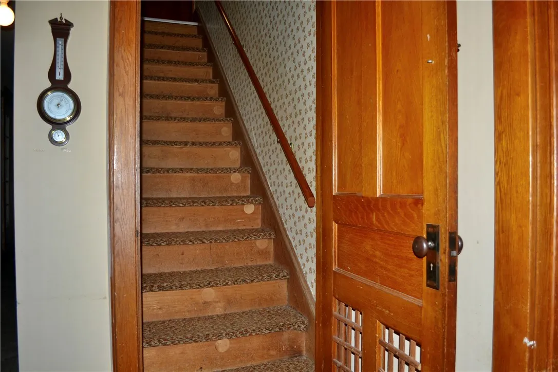 3rd Fl Staircase