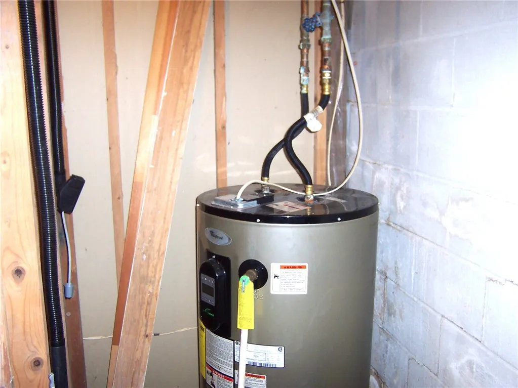 4024 Hulberton Road, Murray, New York 14470, Murray, New York 14470, 3 Bedrooms Bedrooms, 5 Rooms Rooms,1 BathroomBathrooms,Residential,For Sale,4024 Hulberton Road, Murray, New York 14470,0,R1648317