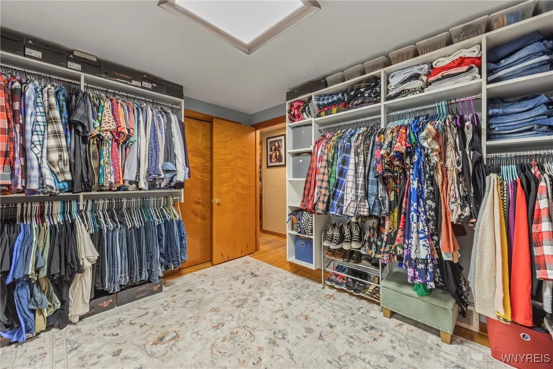 130 Leonore Road, Amherst, New York 14226, Amherst, New York 14226, 3 Bedrooms Bedrooms, 7 Rooms Rooms,2 BathroomsBathrooms,Residential,For Sale,130 Leonore Road, Amherst, New York 14226,0,B1648339