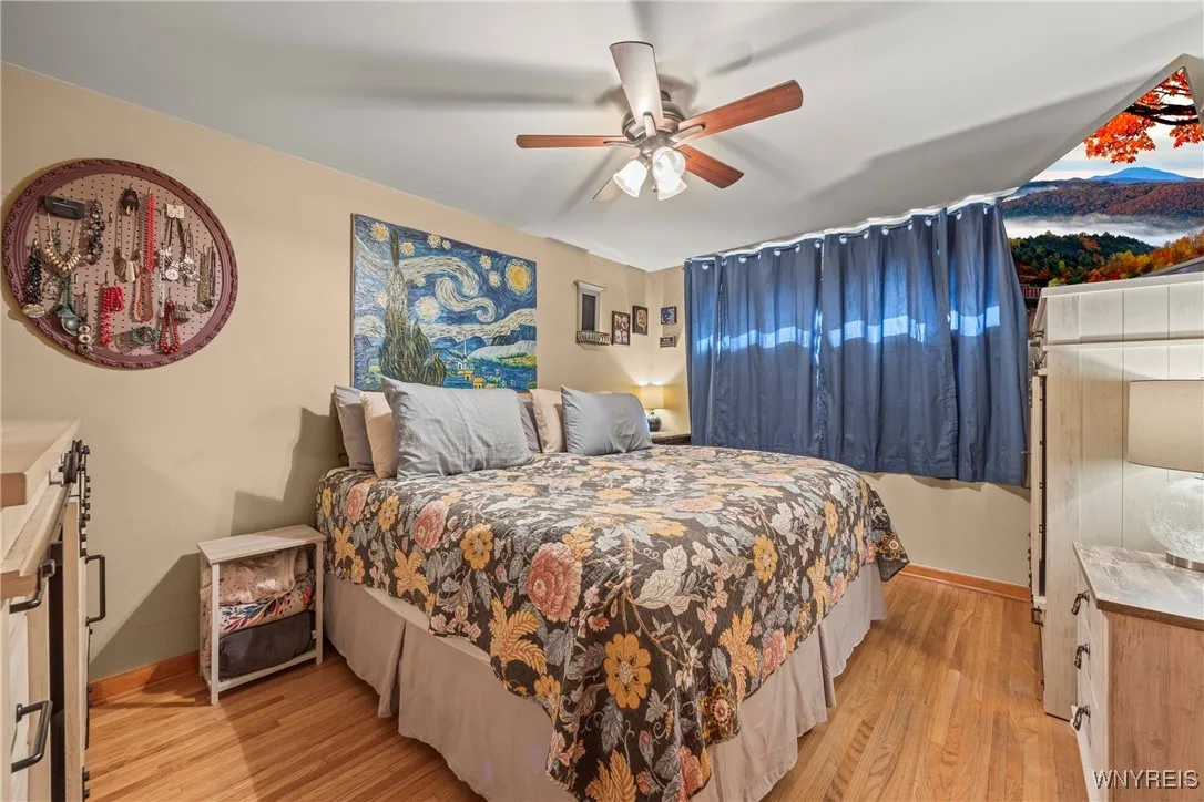 130 Leonore Road, Amherst, New York 14226, Amherst, New York 14226, 3 Bedrooms Bedrooms, 7 Rooms Rooms,2 BathroomsBathrooms,Residential,For Sale,130 Leonore Road, Amherst, New York 14226,0,B1648339