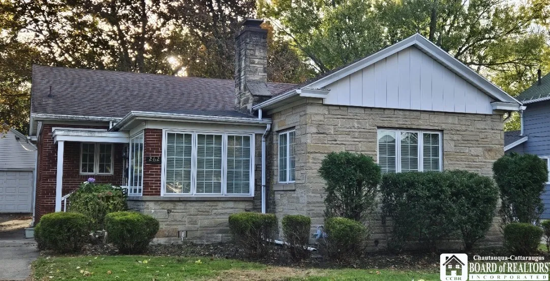 262 Temple Street, Pomfret, New York 14063, Pomfret, New York 14063, 2 Bedrooms Bedrooms, 7 Rooms Rooms,1 BathroomBathrooms,Residential,For Sale,262 Temple Street, Pomfret, New York 14063,0,R1648272